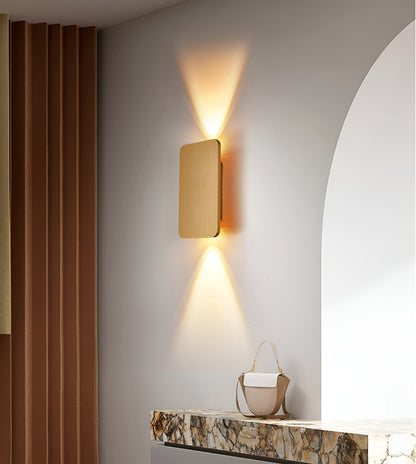 Skorter | Luxury Scandinavian LED Wall Light - Elegant Lighting for Any Room