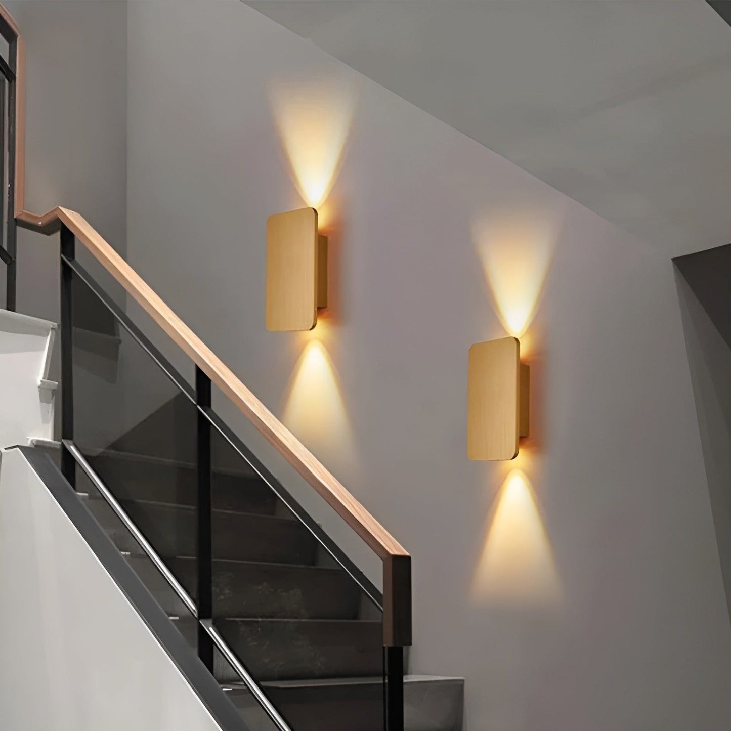Skorter | Light - Modern rectangular LED stairwell light