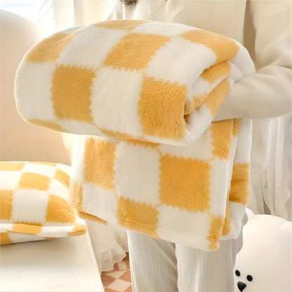 Skorter | SNUGSPOT – Colorful Checkered Fleece Blanket