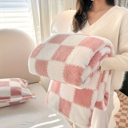 Skorter | SNUGSPOT – Colorful Checkered Fleece Blanket