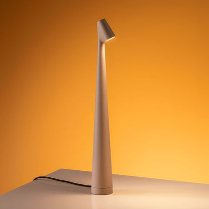 Skorter | Elegant LED Table Lamp - Wireless and Dimmable