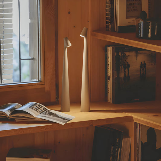 Skorter | Elegant LED Table Lamp - Wireless and Dimmable