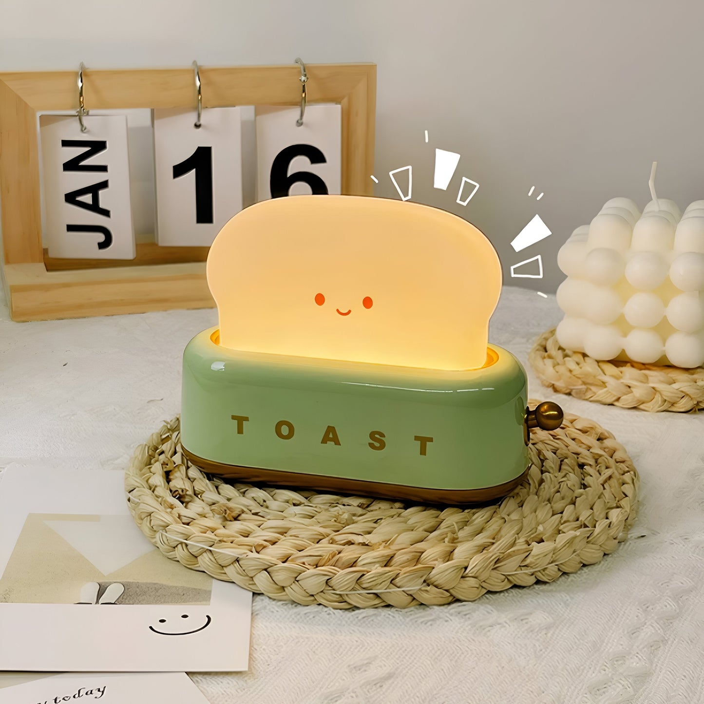 Skorter | TinyToast Table Lamp – Portable Toaster-Shaped Night Light with Dimmable LED & USB Port