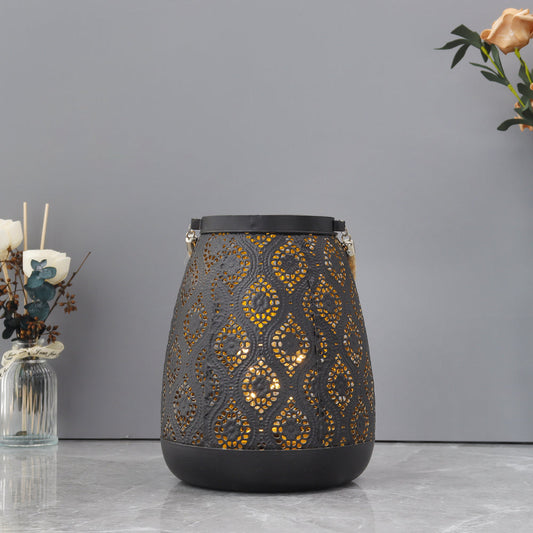Skorter | Moroccan Style Black Metal Battery Operated Table Lamp - Cordless Lamp