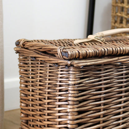 Skorter | Antique Wash Wicker Chest Hamper