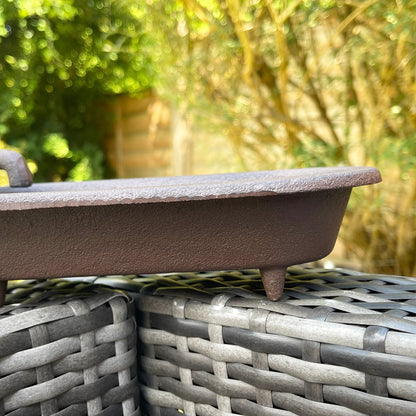 Skorter | Bath Tub Cast Iron Garden Bird Feeder