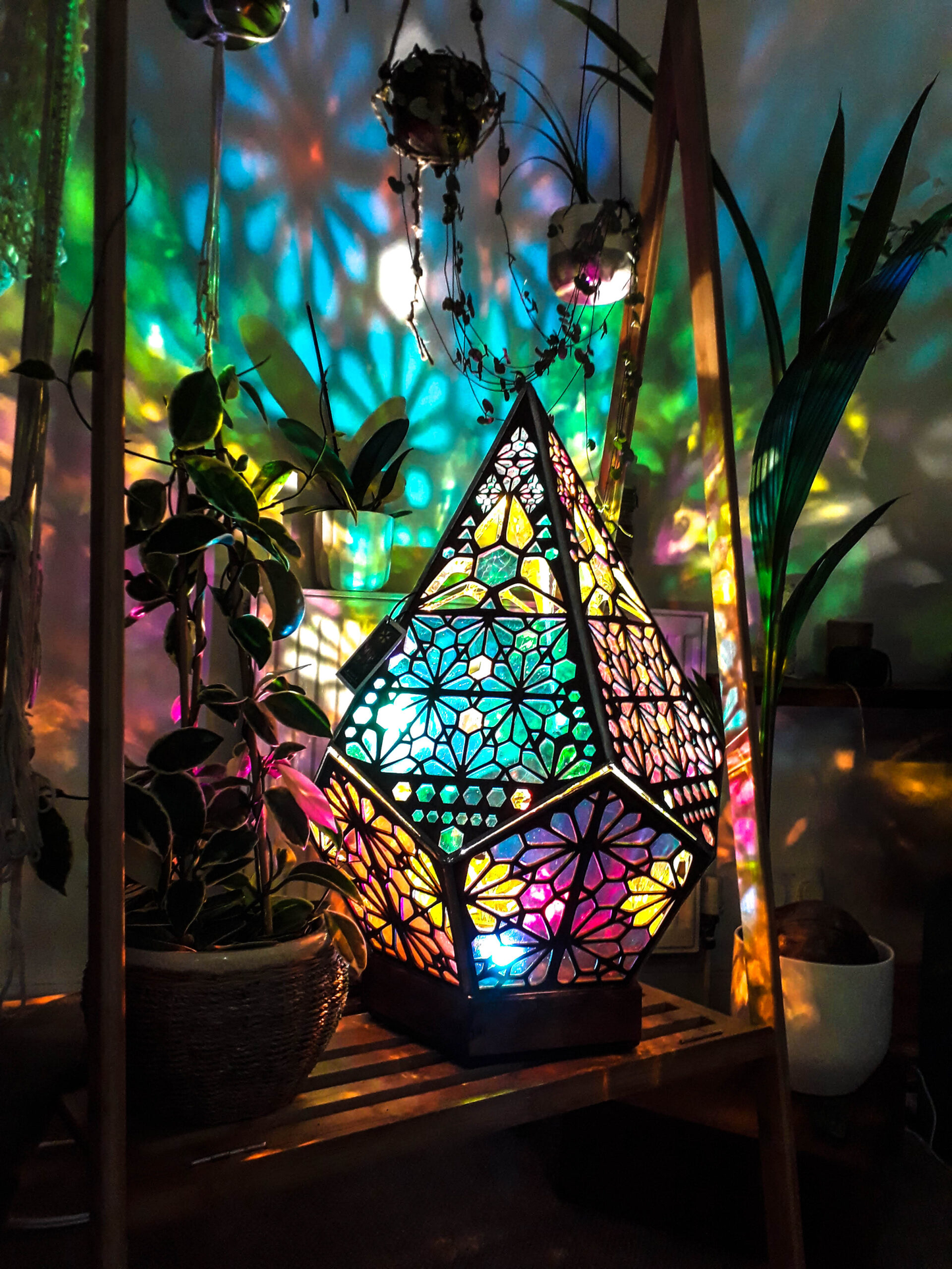 Skorter | Glass-in-Block Style LED Table Lamp - LumiAura