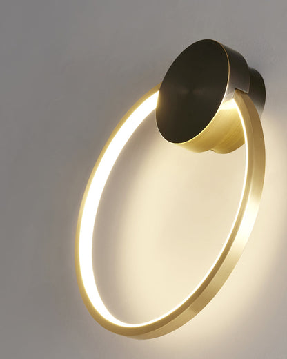 Skorter | GeoLight – Sleek Geometric Wall Lamp for Contemporary Spaces