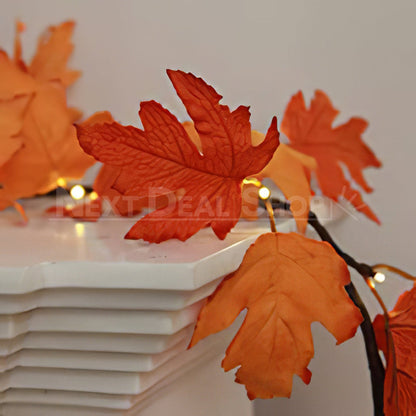 Skorter | LED Maple Leaf Light Chain
