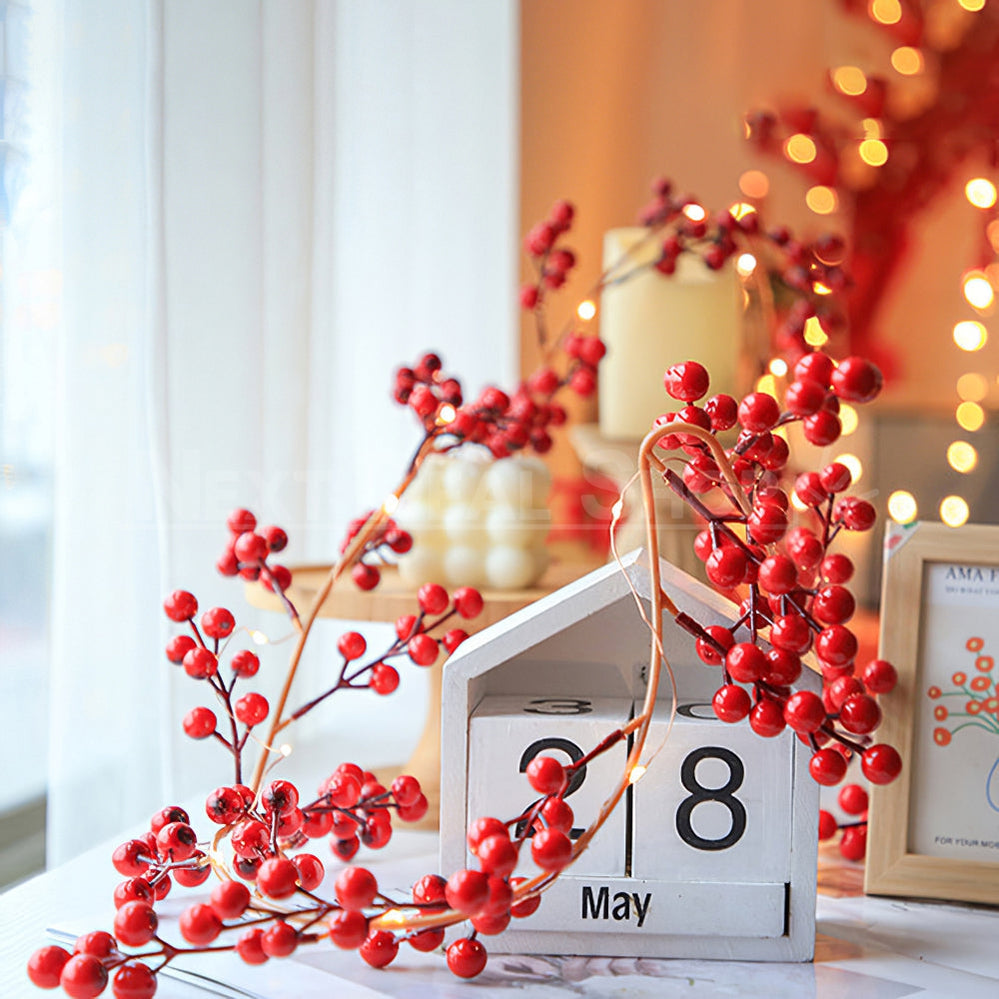 Skorter | LED Red Berry Wine Light