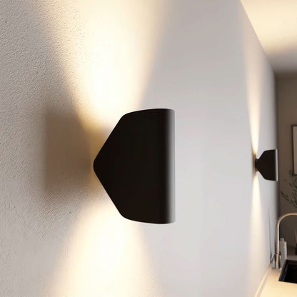 Skorter | CYGNUS 2.0 Modern Wall Lamp for Elegant Interiors