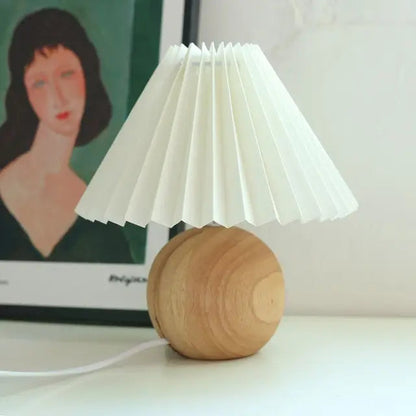 Skorter | Classic Table Lamp with Foldable Lampshade for Warm Light