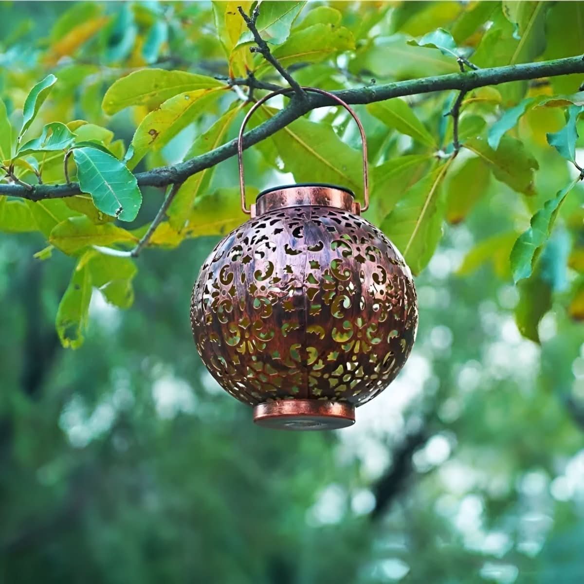 Skorter | Vintage Solar Garden Light for Timeless Elegance