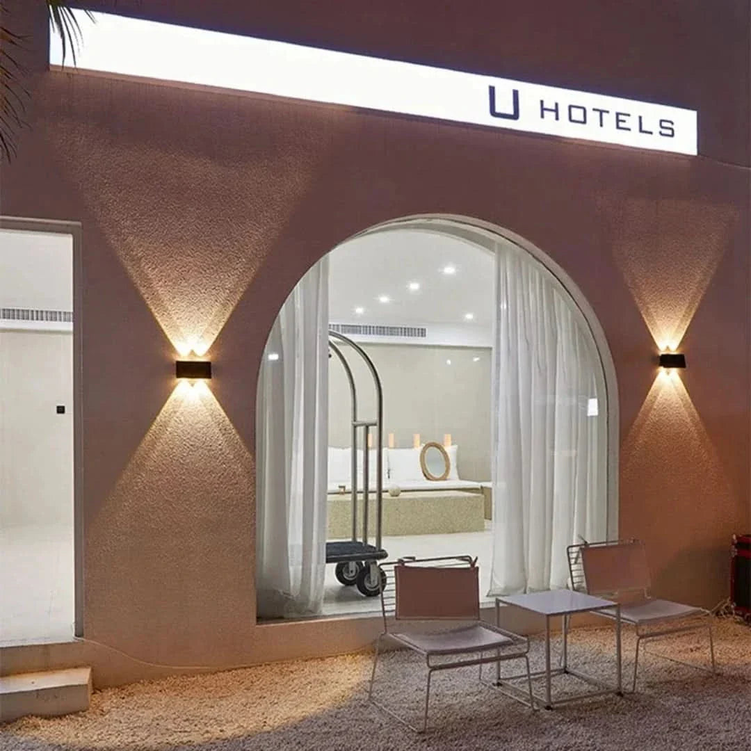 Skorter | Brightbreeze - Solar Balcony Lamp