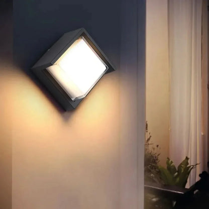 Skorter | Twilightserene - Outdoor Wall Lamp