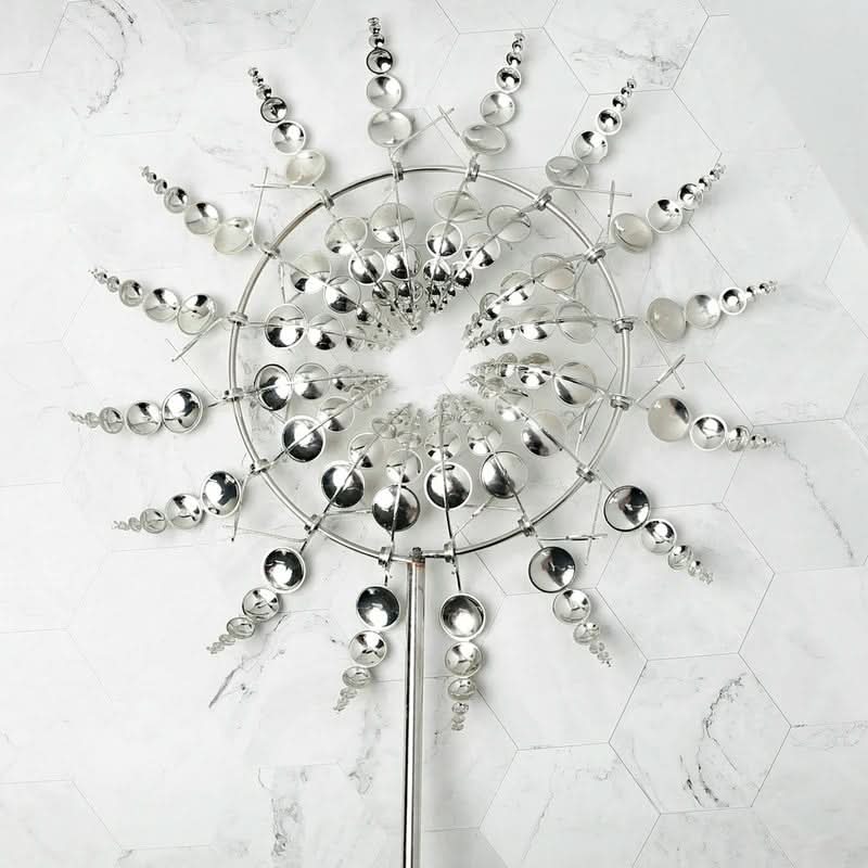 Skorter | Artistic Metal Wind Spinner with Gentle Rotation
