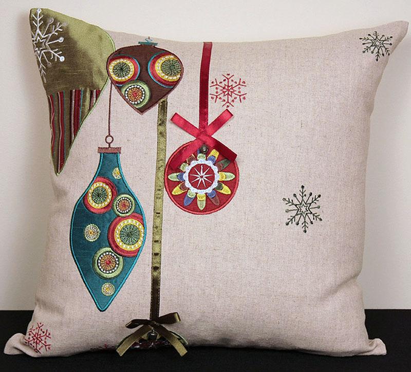 Skørter | ML12001 Noel Ornaments Holiday Pillow 18" x 18"