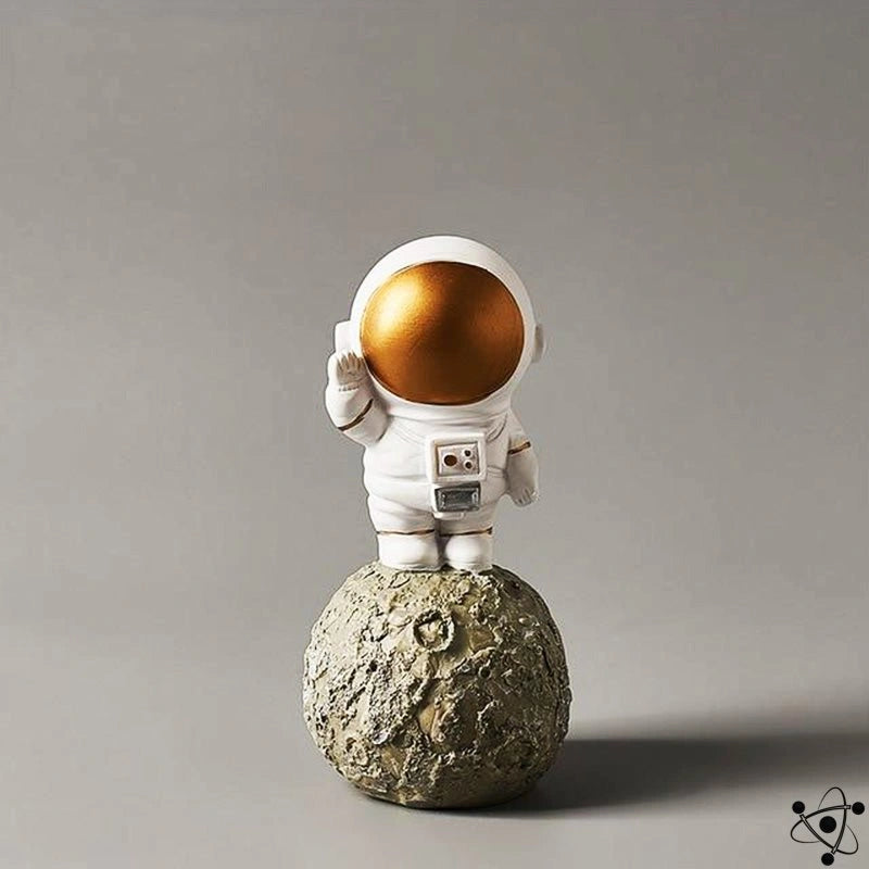 Skorter | Meteor Astronaut Figurine