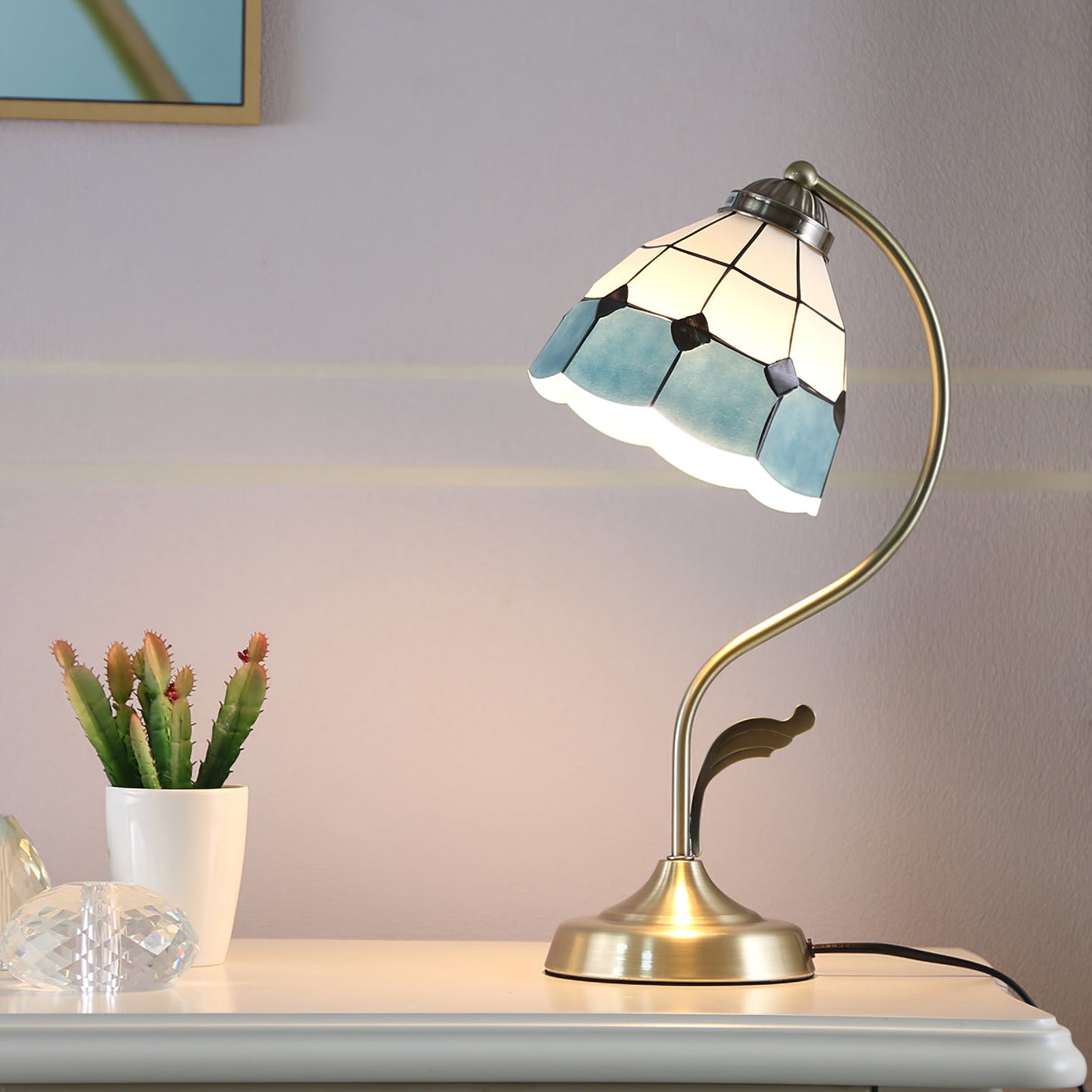 Skorter | LuxePetal – White and Blue Glass Floral Table Lamp in Gold