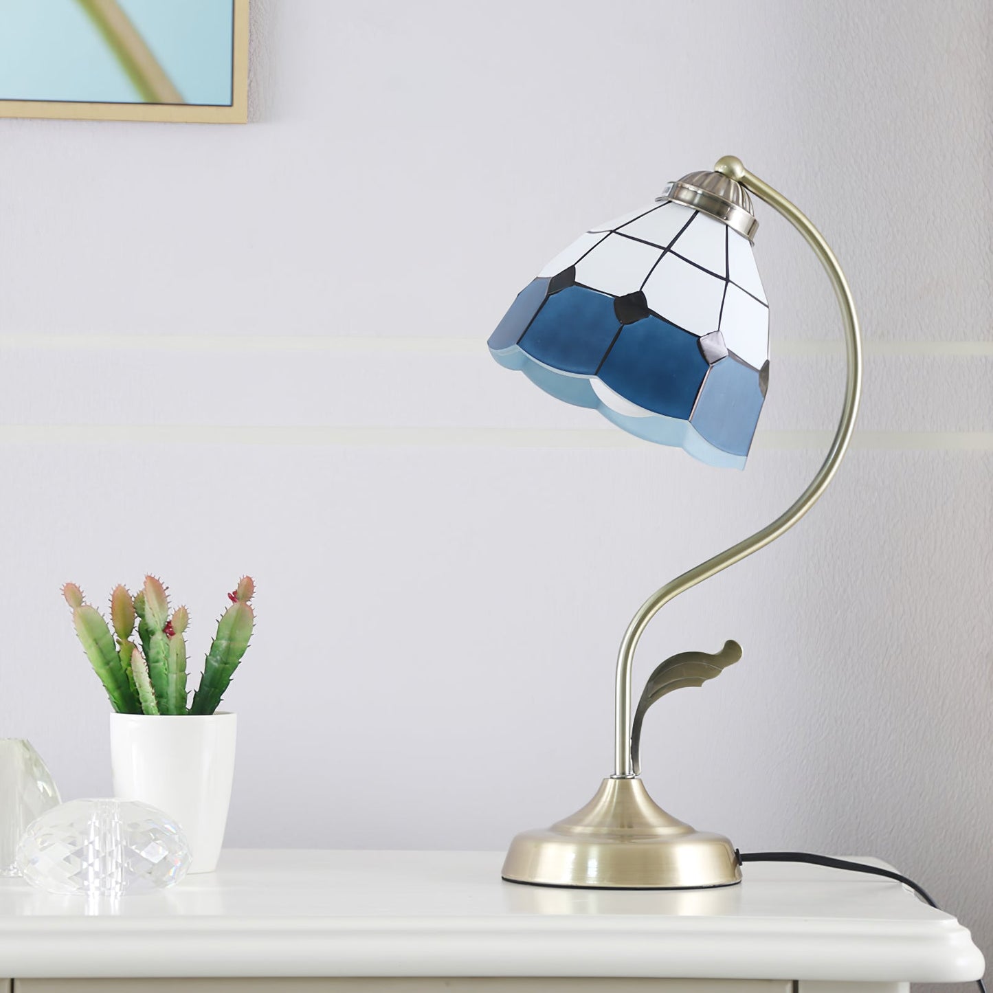 Skorter | LuxePetal – White and Blue Glass Floral Table Lamp in Gold