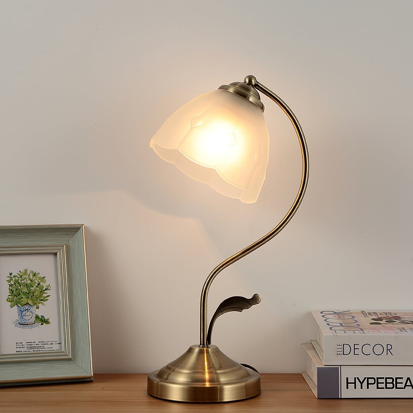 Skorter | LuxePetal – White and Blue Glass Floral Table Lamp in Gold