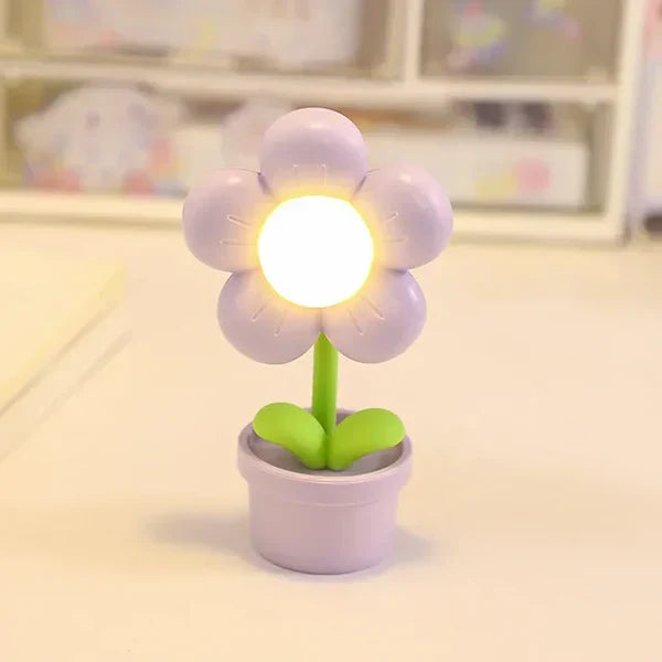 Skorter | Cute Flower Night Light for Children – LED Table Lamp in Flower Design for the Children's Room