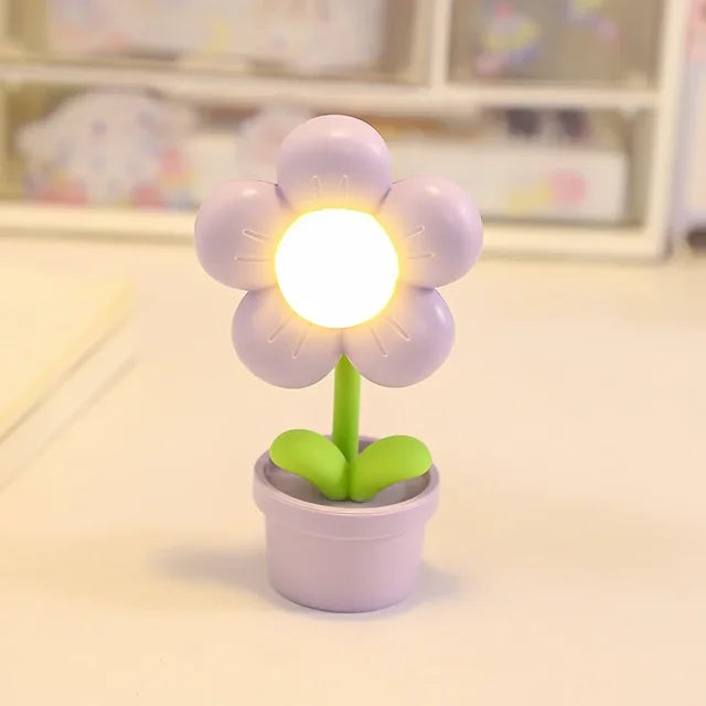 Skorter | BloomAura – Elegant Petite Flower Table Lamp for Soft Lighting