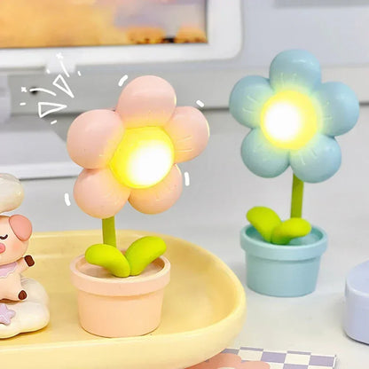 Skorter | Cute Flower Night Light for Children – LED Table Lamp in Flower Design for the Children's Room