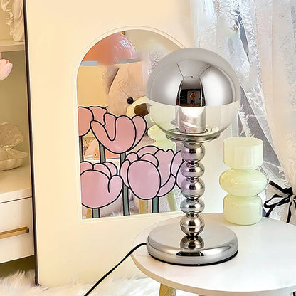 Skorter | MirrorGlow – Minimalistisk kromad bordslampa