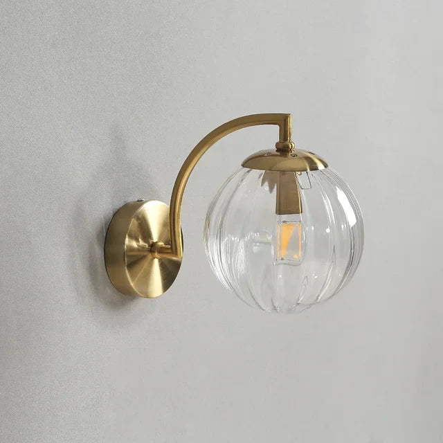 Skorter | Elegant Wall Light With Glass Design