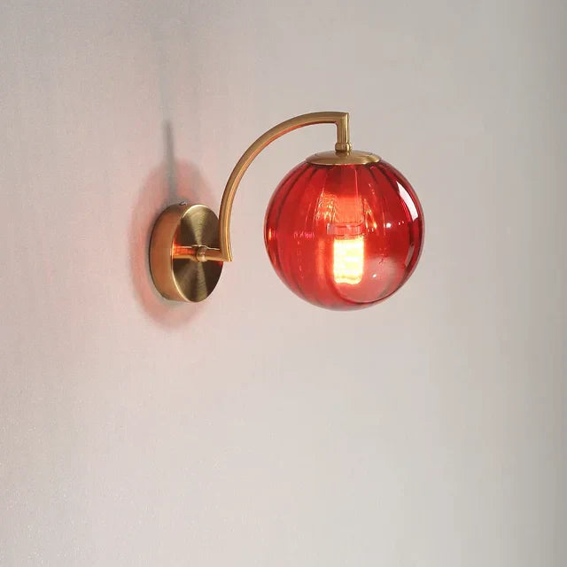 Skorter | Elegant Wall Light With Glass Design