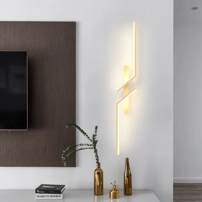 Skorter | Creative LED wall lamp with stripe design | Modern design and dimmable light in 3 colors