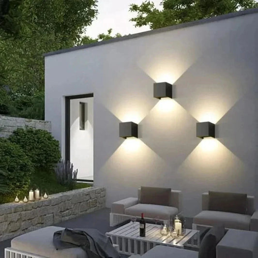 Skorter | Metrolite - Stylish Outdoor Wall Lamp