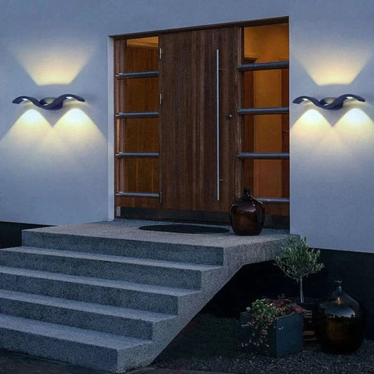 Skorter | Illuminaire - Modern Wall Lamp