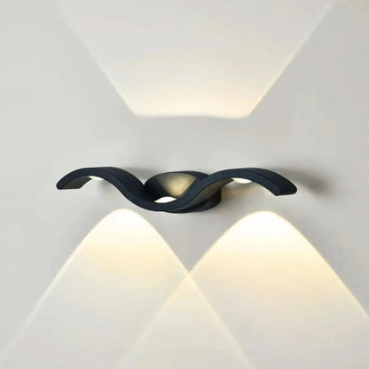 Skorter | Illuminaire - Modern Wall Lamp