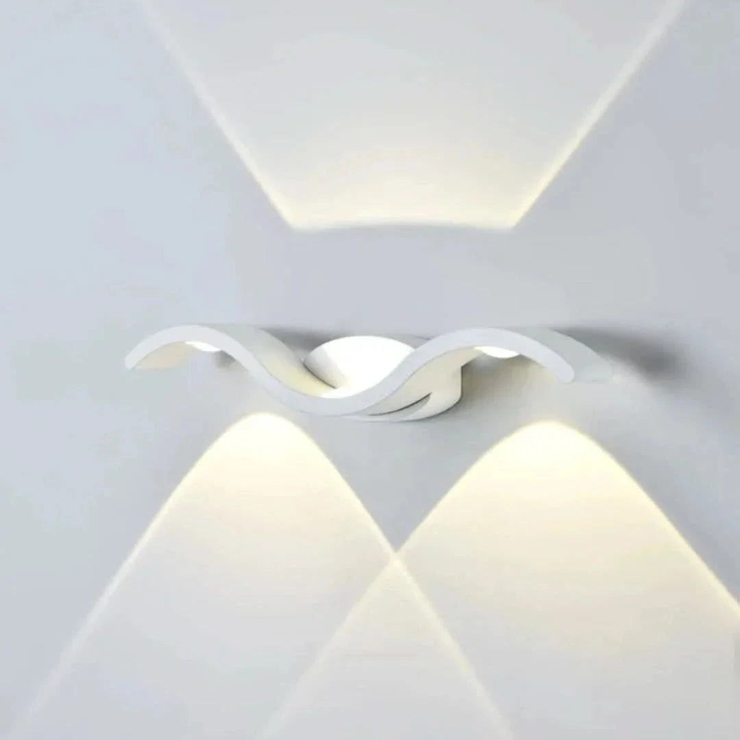 Skorter | Illuminaire - Modern Wall Lamp