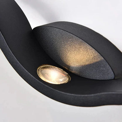 Skorter | Illuminaire - Modern Wall Lamp