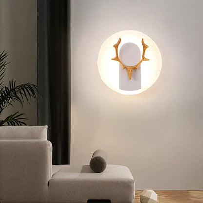 Skorter | AntlerGlow - Modern LED Wall Lamp with Antler Design - Decorative Lighting
