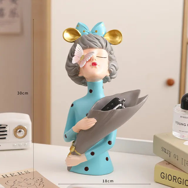 Skorter | FloralFinesse - Girl Vase Decor