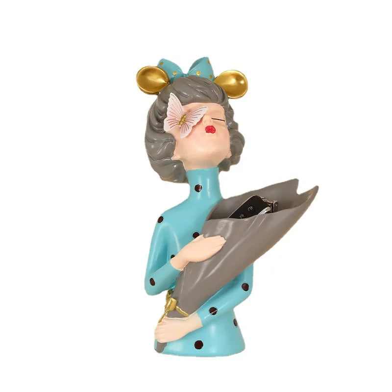 Skorter | FloralFinesse - Girl Vase Decor