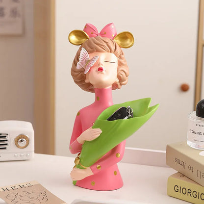 Skorter | FloralFinesse - Girl Vase Decor