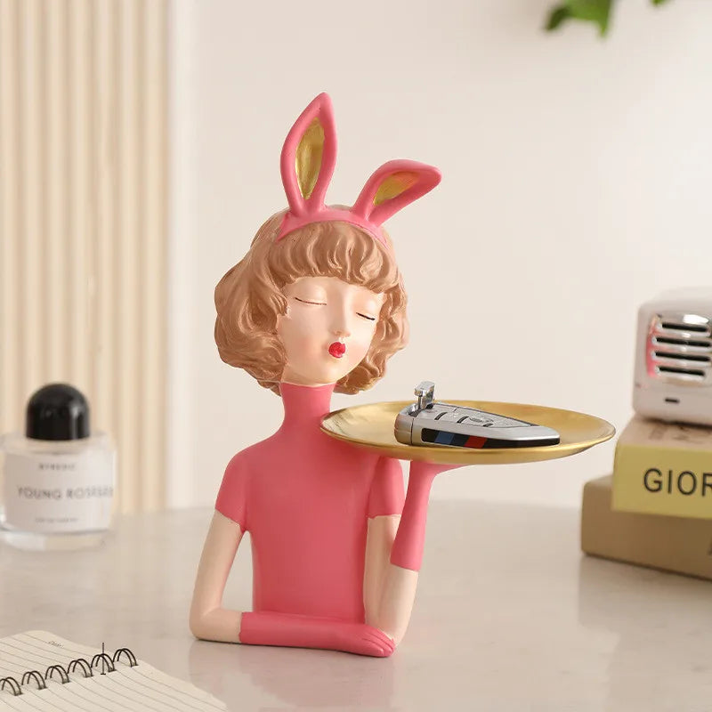 Skorter | FloralFinesse - Girl Vase Decor