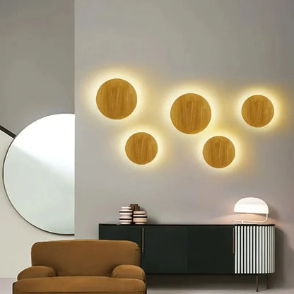 Skorter | LuxeRadiant Scandinavian Wooden Wall Lamp