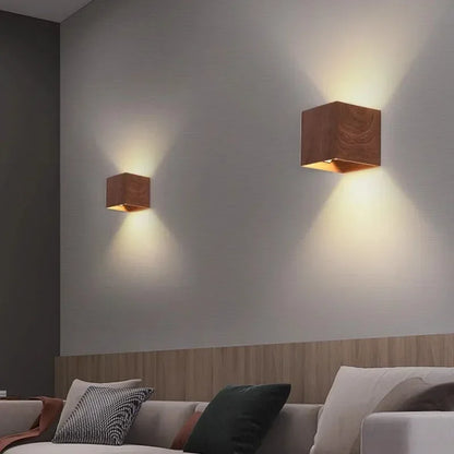 Skorter | LumiOak - Wooden wall lamp