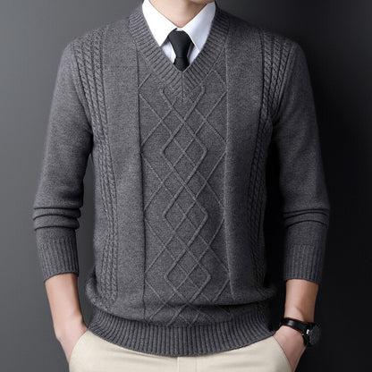 Men's V-Neck Sweater in Modern Cable Pattern Skorter