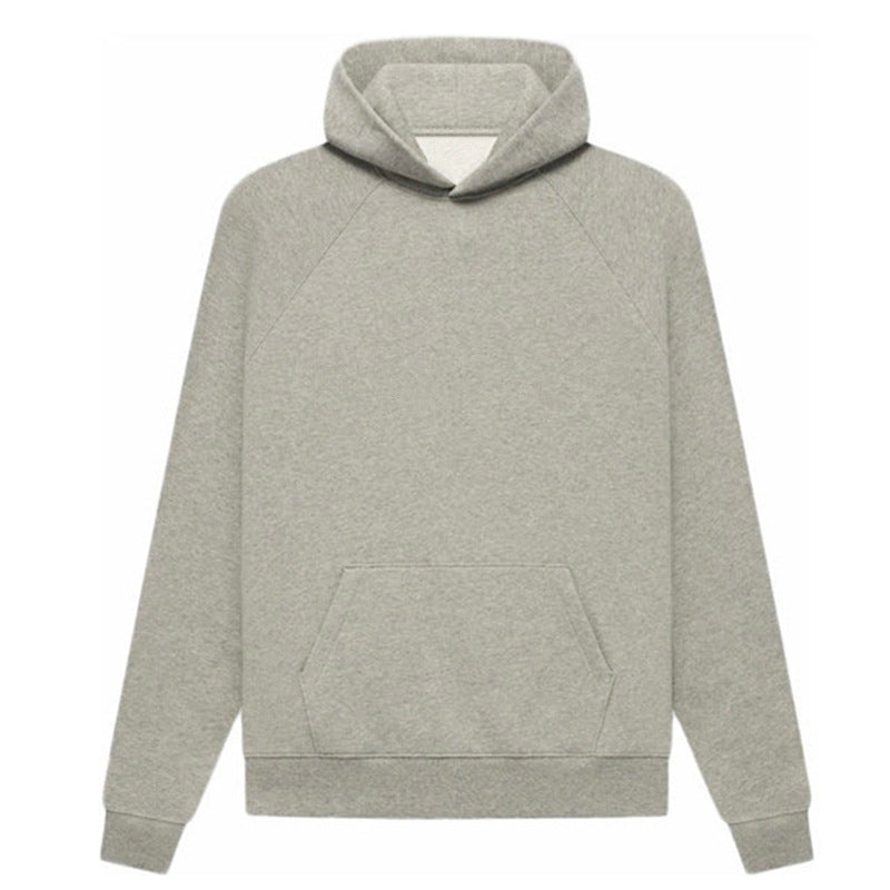 Men's stylish hoodie with practical kangaroo pocket and modern design Skorter