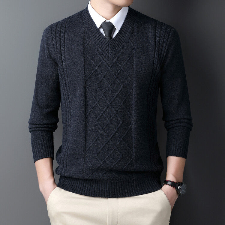 Men's V-Neck Sweater in Modern Cable Pattern Skorter