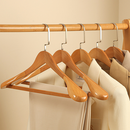 Skorter | Oaklee Élite – Luxury Wood Hangers with Sophisticated Design