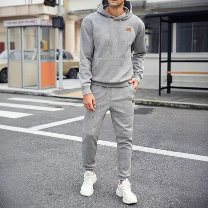 Men's tracksuit with textured design and practical details Skorter