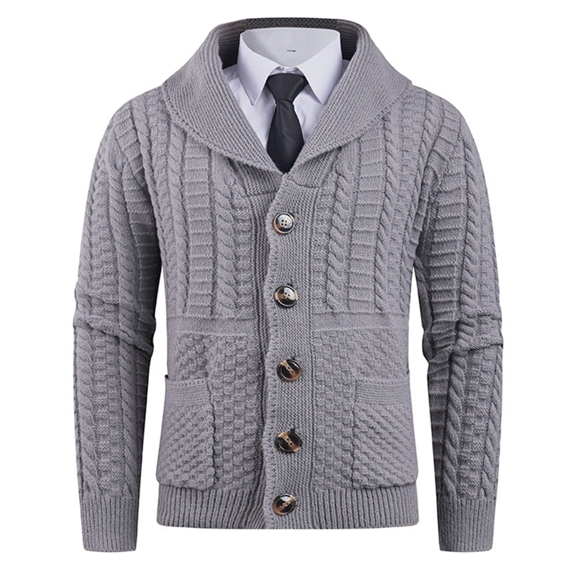 Men's cardigan with modern shawl collar and practical buttons Skorter